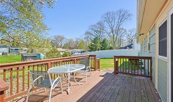 145 Glenwood Dr, North Kingstown, RI 02852