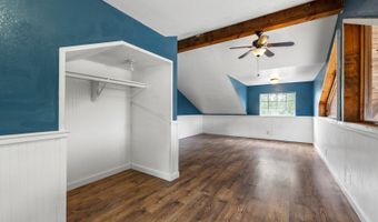 10863 La Vernia, Adkins, TX 78101