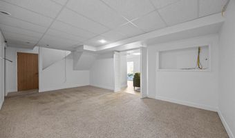 13294 212th Ave, Anamosa, IA 52205