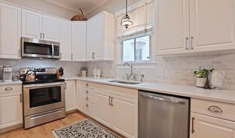 125 Bartram Dr, Beaufort, SC 29902