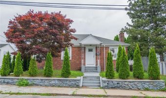 95 Elwyn St, Cranston, RI 02920