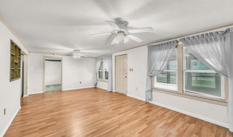 109 N Mill St, Weatherford, TX 76086
