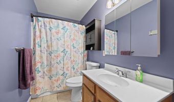 341 Courtland Dr, Appomattox, VA 24522