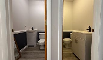 4716 WISCONSIN Ave NW, Washington, DC 20016