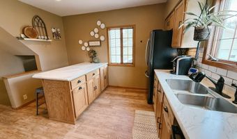 508 3rd Ave, Alton, IA 51003