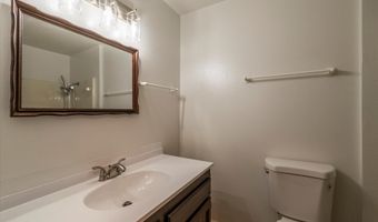 950 NE 1ST St, Bandon, OR 97411