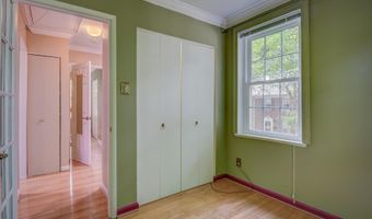 514 S HENRY St, Alexandria, VA 22314