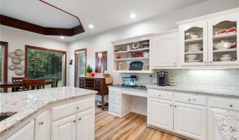 3525 Golf Course Dr, Alma, AR 72921