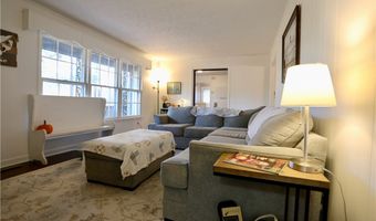 948 Pinebluff Lake Rd, Aberdeen, NC 28315