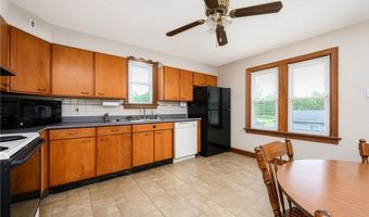 2984 Massillon Rd, Akron, OH 44312