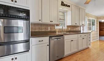 1521 Lariat Dr, Bartlesville, OK 74006