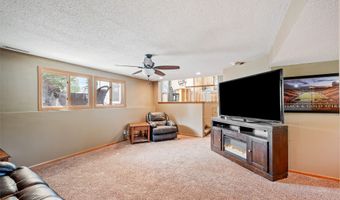 308 11th Ave NW, Altoona, IA 50009