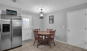 648 W OLIVER St, Baldwin, FL 32234