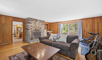 5 Pinecrest Cir, Bedford, NH 03110