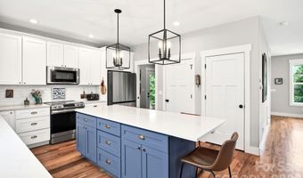 82 Frances St, Asheville, NC 28806