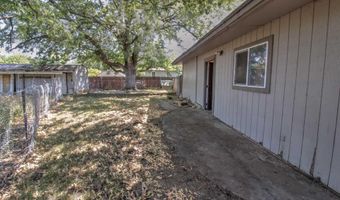 302 1st St, Benton City, WA 99320