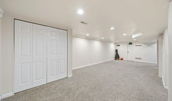 2915 Lee Marie Dr, Adrian, MI 49221