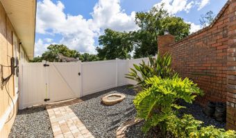 683 OAK HOLLOW Way, Altamonte Springs, FL 32714