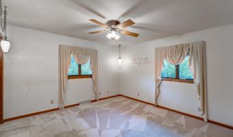 5241 Dommers Dr, Fitchburg, WI 53711