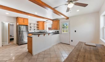 11 Outlet Rd, Augusta, ME 04330