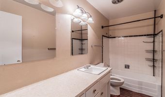 906 TOWNSEND Ave, Aztec, NM 87410