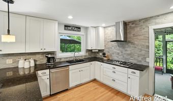 8300 Arapaho Trl SE, Alto, MI 49302