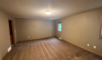 2231 SE Crystal Ave, Aberdeen, SD 57401