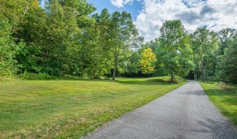 40 Brighton Rd, Andover, NJ 07821