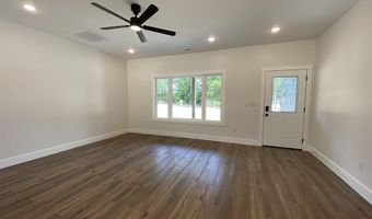 16 Trinton Ave, Bedford, IN 47421