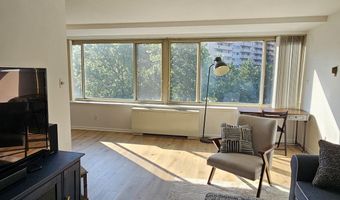 1210 N TAFT St 710, Arlington, VA 22201