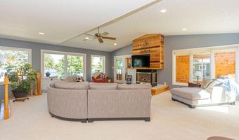 1301 Geneva Dr, Alexandria, MN 56308