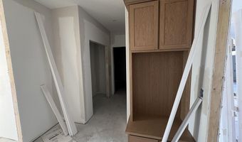 2220 Golfview Dr, Auburn, IN 46706