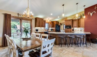 102 N Finch Ct, Andale, KS 67001