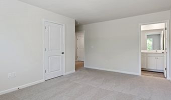 217 Maddox Dr, Aberdeen, NC 28315