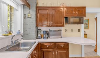 48 Valley Dr, Atlantic Highlands, NJ 07716