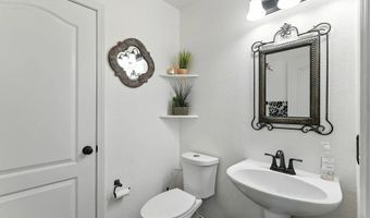 5058 Lake Circle Rd, Fallbrook, CA 92028