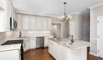 164 Fieldwood Dr, Advance, NC 27006
