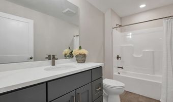 131 County Rd, Amherst, NH 03031
