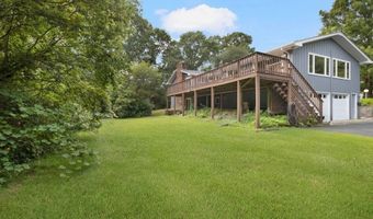59 Lakewood Dr, Narragansett, RI 02882