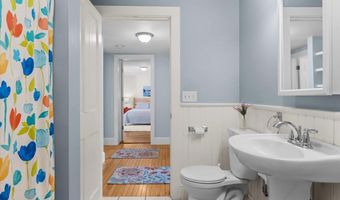 352 Colchester Ave 1, Burlington, VT 05401