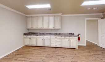 1200 NE Mustang Dr, Andrews, TX 79714