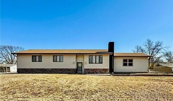 205 S Traster St, Altamont, KS 67330