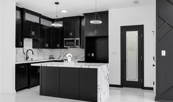 132 E Irvine Ave, Alamo, TX 78516
