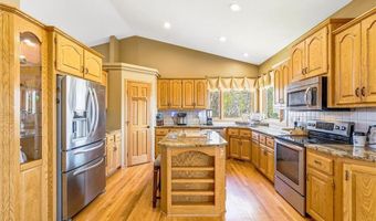 488 139th Ln NW, Andover, MN 55304