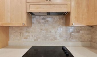 5110 DUVALL Dr, Bethesda, MD 20816