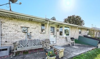 244 MILLER, Akron, PA 17501