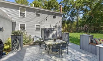34 Crestwood Ln, Charlestown, RI 02813