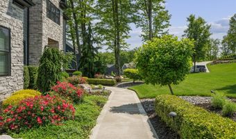 131 Woodford Dr, Adams Twp., PA 16033