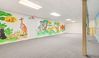 8753 Pleasant Lake Rd, Ann Arbor, MI 48103