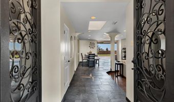 3181 Goldenspur Dr, Camarillo, CA 93010